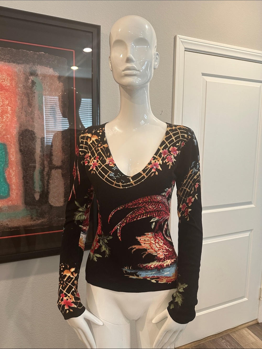 Alberto Makali Black Long-Sleeve V-Neck Top with Floral & Swan Motif
